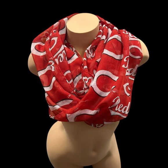 Cincinnati Reds Infiniti Scarf Fashion Winter Neck NEW MLB Logo 19x70” - Picture 1 of 8